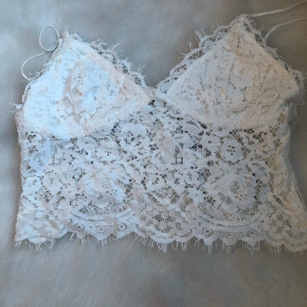 Nwt express off white cropped lace cami sz L/10